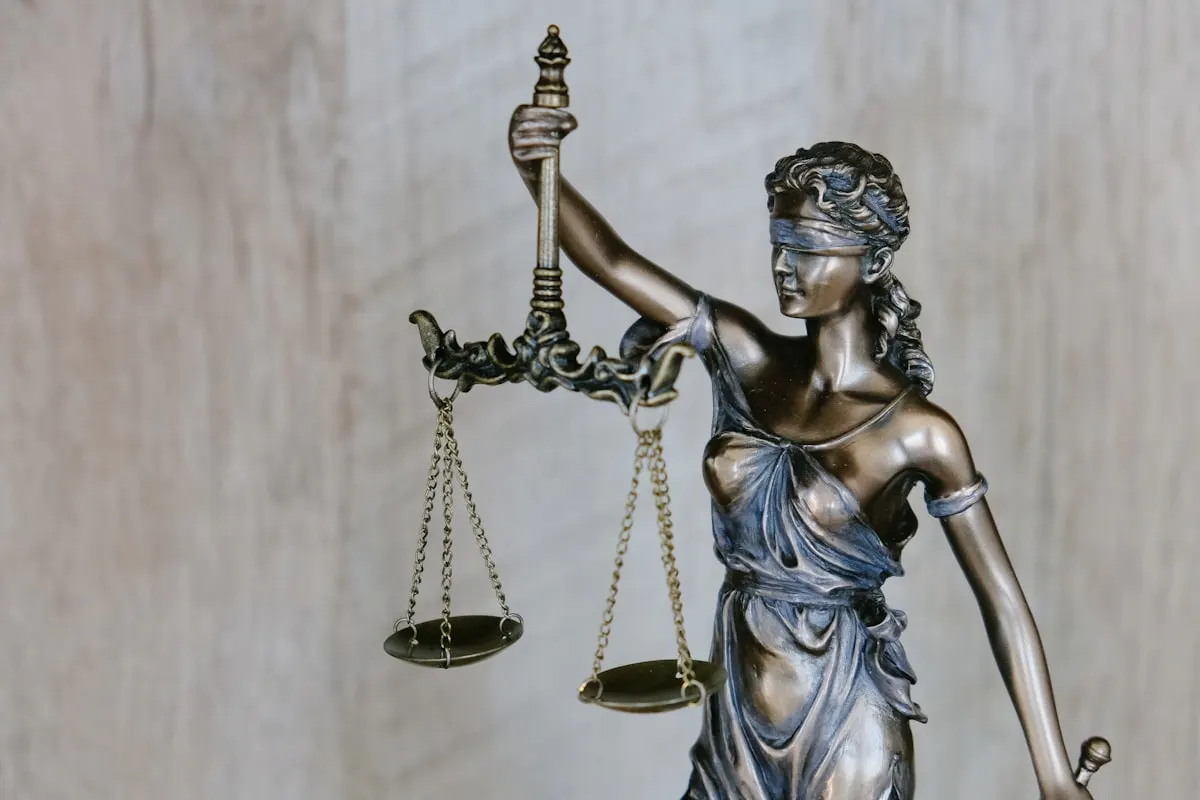 Documentos de compliance LGPD com sistemas de inteligência artificial em empresas brasileiras